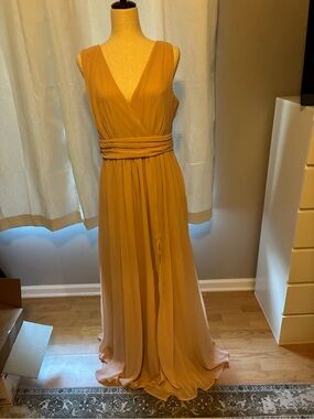 Lulu's Blush Pink V-Neck Chiffon Maxi Brudesmaid/Formal Dress, size L